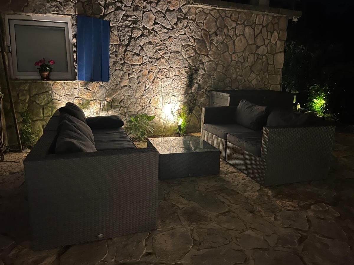 Apartamento Blue Penguin Pinezići Exterior foto